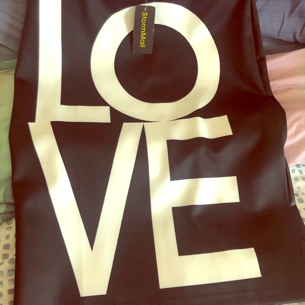 L O V E Skirt